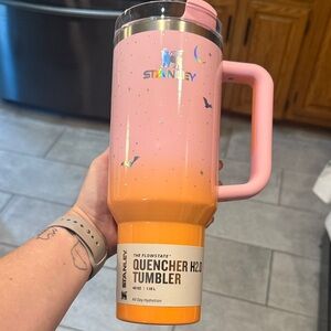 Stanley Quencher H2.0 Tumbler Halloween